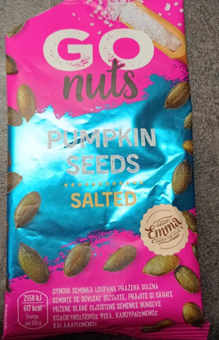 Fotografie - Go nuts pumpkin seeds salted Emma Grown For Good