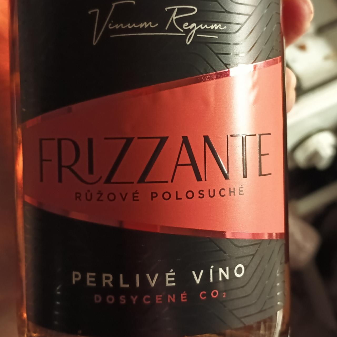 Fotografie - Frizzante růžové polosuché Vinium Regum