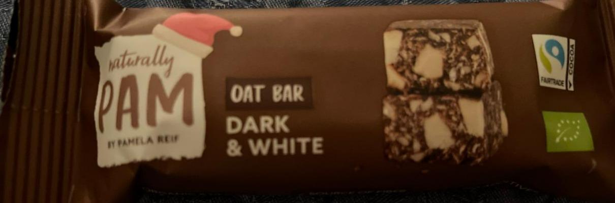 Fotografie - Oat bar dark & white Naturally Pam by Pamela Reid