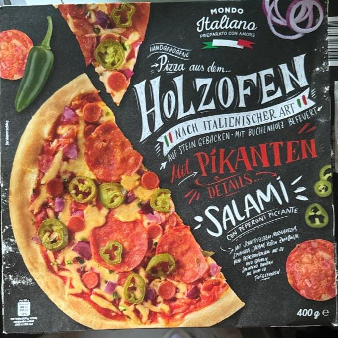 Fotografie - Holzofen pizza mit Pikanten details salami Mondo Italiano