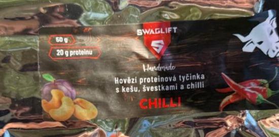 Fotografie - Hovězí proteinová tyčinka s kešu, švestkami a chilli Swaglift