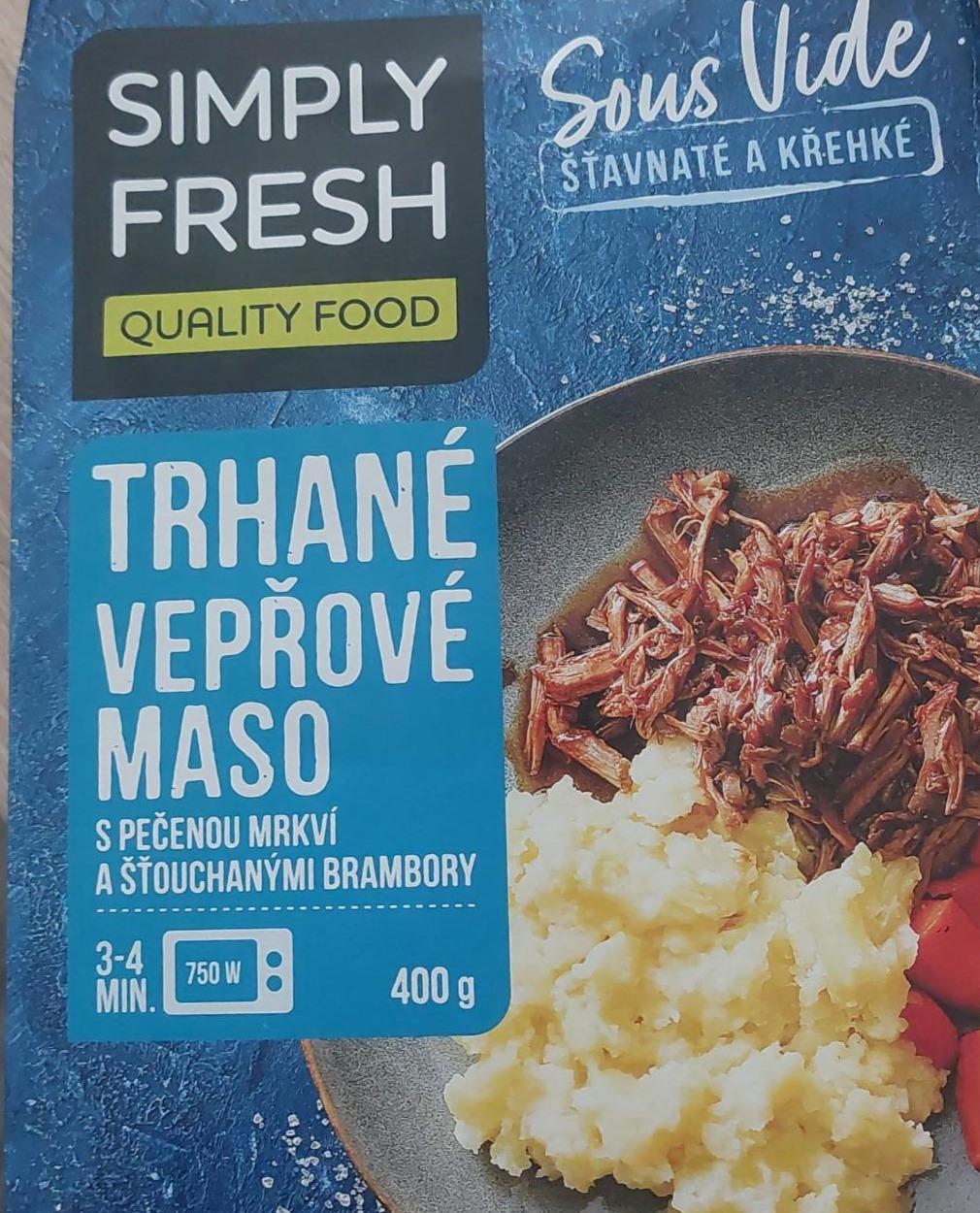 Fotografie - Trhané vepřové maso s pečenou mrkví a šťouchanými brambory Simply Fresh