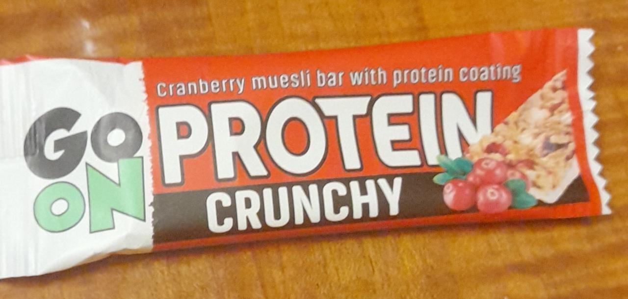 Fotografie - Protein crunchy Cranberry muesli bar with protein coating Go On!