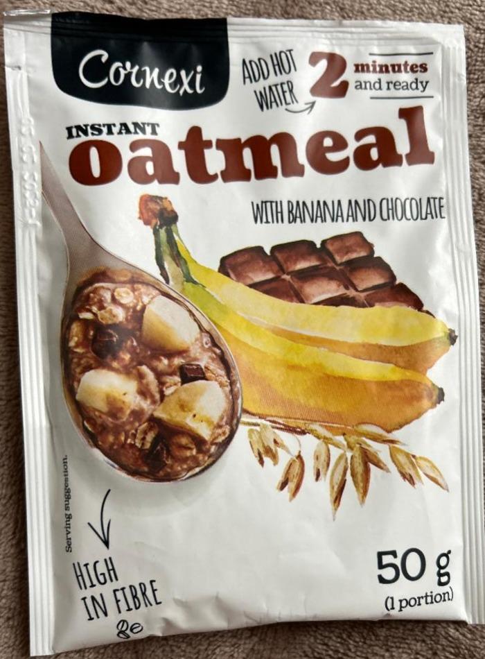 Fotografie - Instant Oatmeal with Banana and Chocolate Cornexi