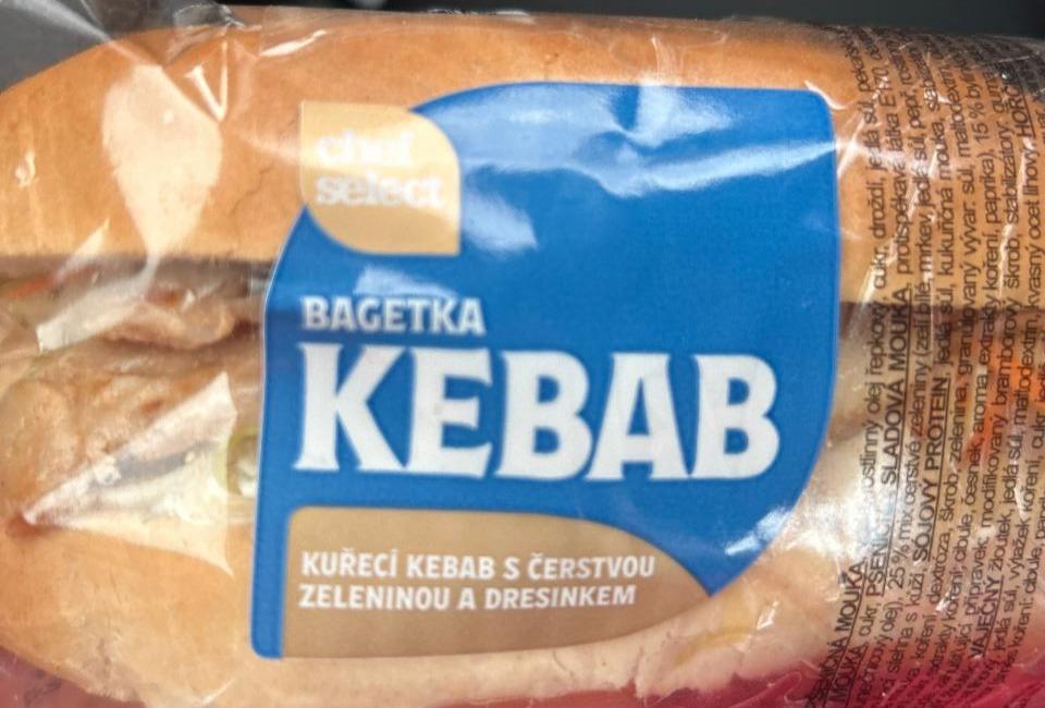 Fotografie - Bagetka kebab kuřecí kebab s čerstvou zeleninou a dresinkem Chef Select