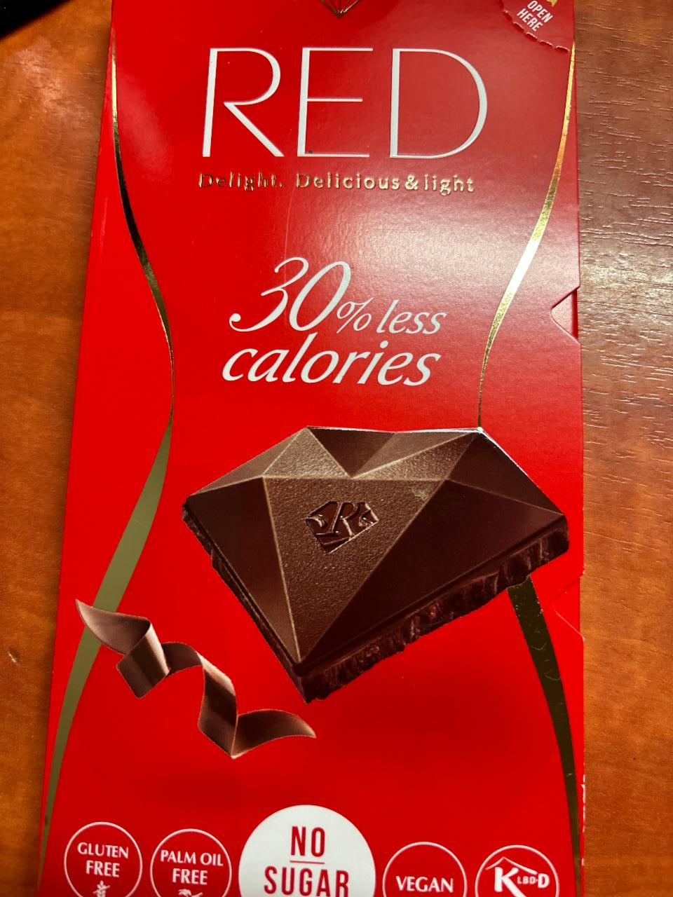 Fotografie - 30% less calories dark chocolate RED