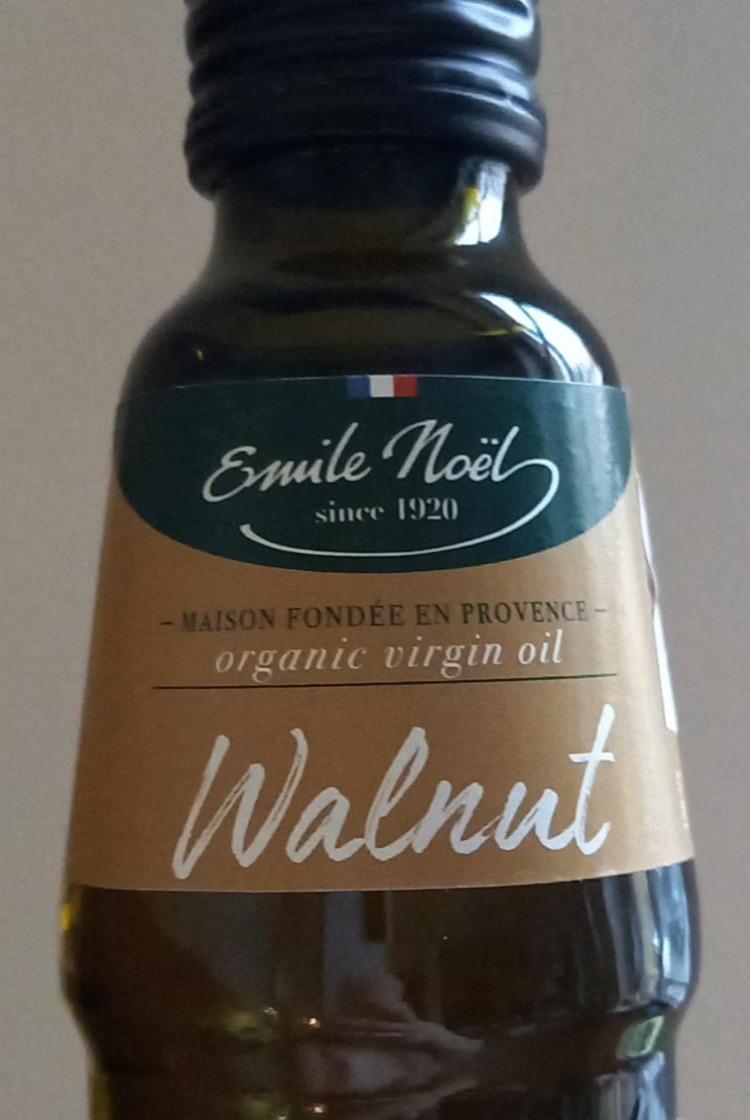 Fotografie - Walnut organic virgin oil Emile Noël