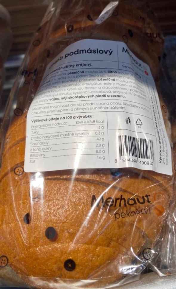 Fotografie - Chléb podmáslový krájený Merhautovo pekařství
