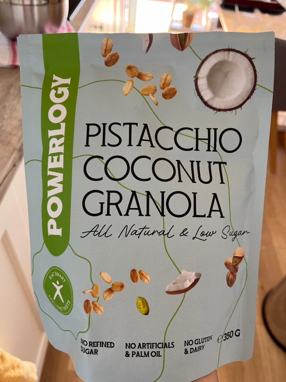 Fotografie - Pistacchio coconut granola Powerlogy