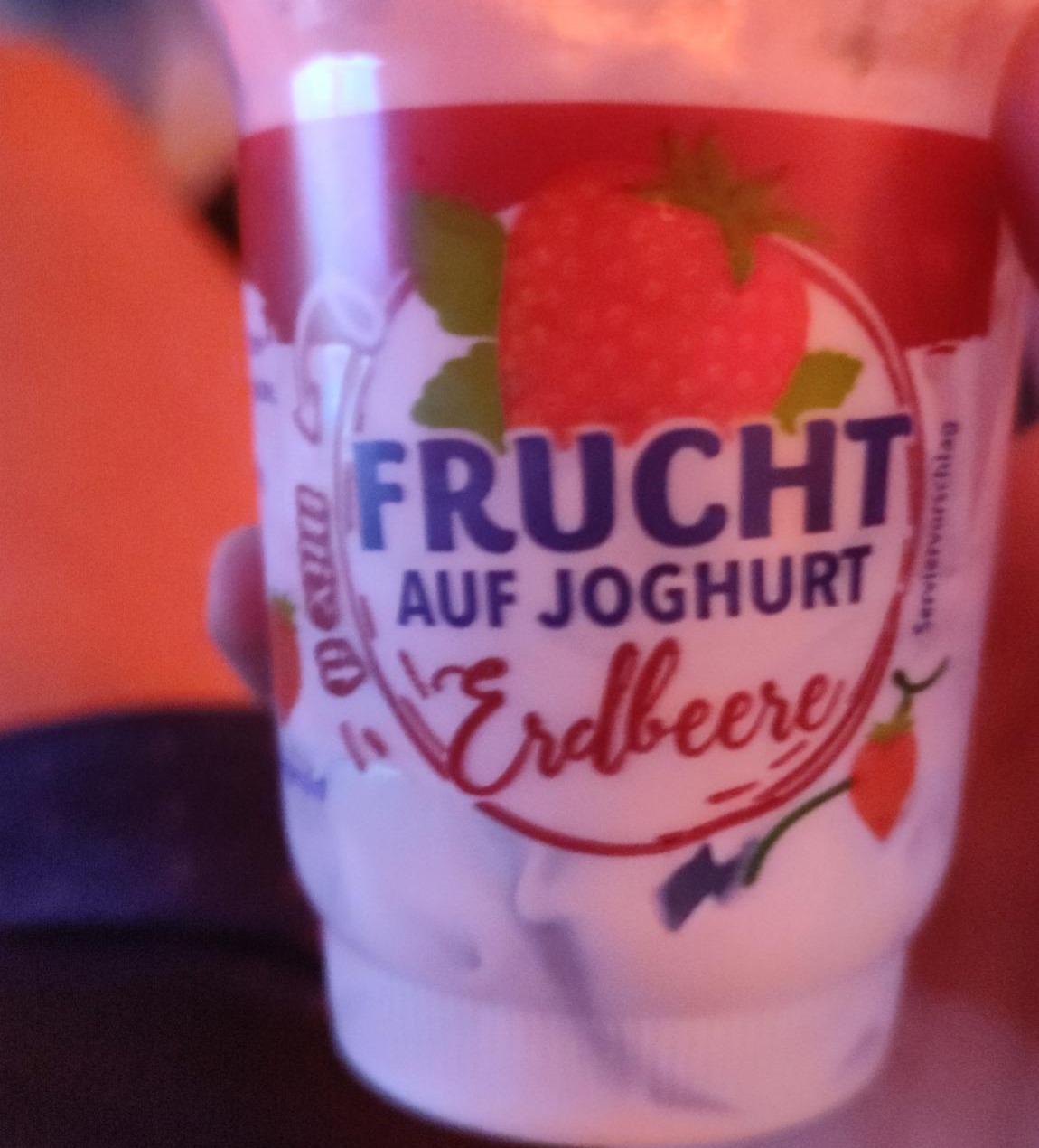 Fotografie - Frucht auf joghurt erdbeere Hofer