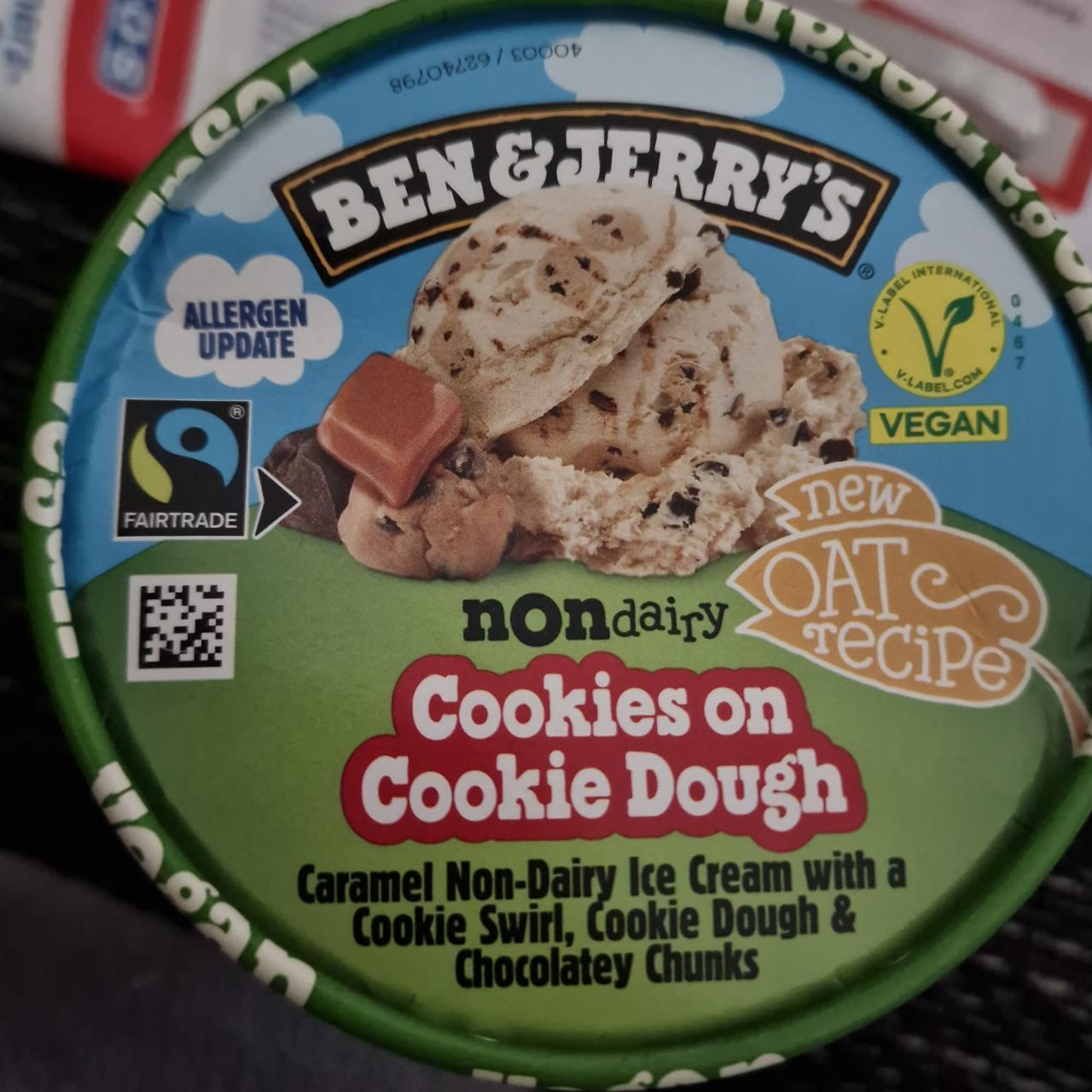 Fotografie - Cookies on cookie dough vegan Ben & Jerry's