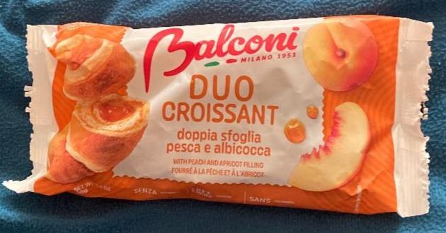 Fotografie - Duo croissant with peach and apricot filling Balconi