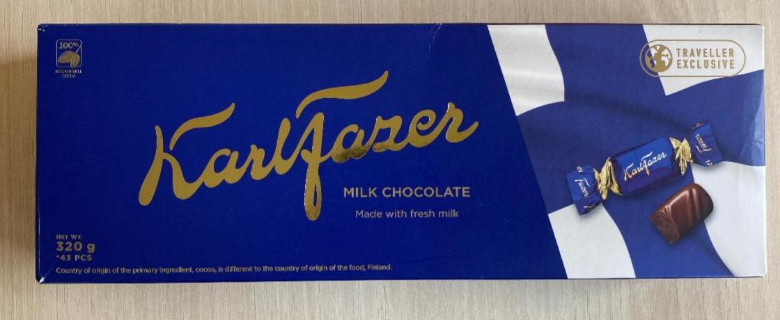 Fotografie - Milk chocolate with fresh milk Karl Fazer