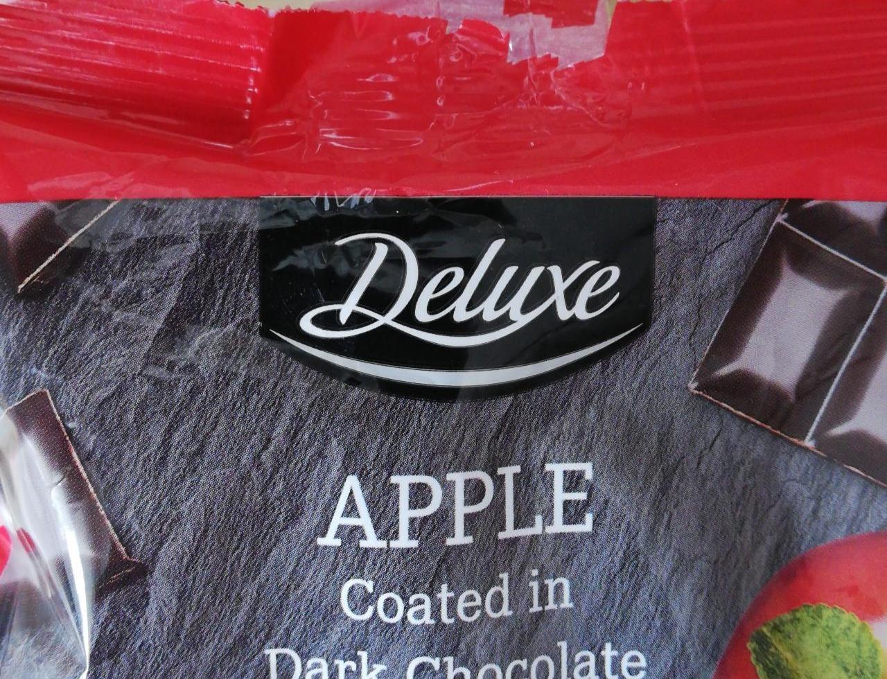 Fotografie - Apple coated in dark chocolate Deluxe