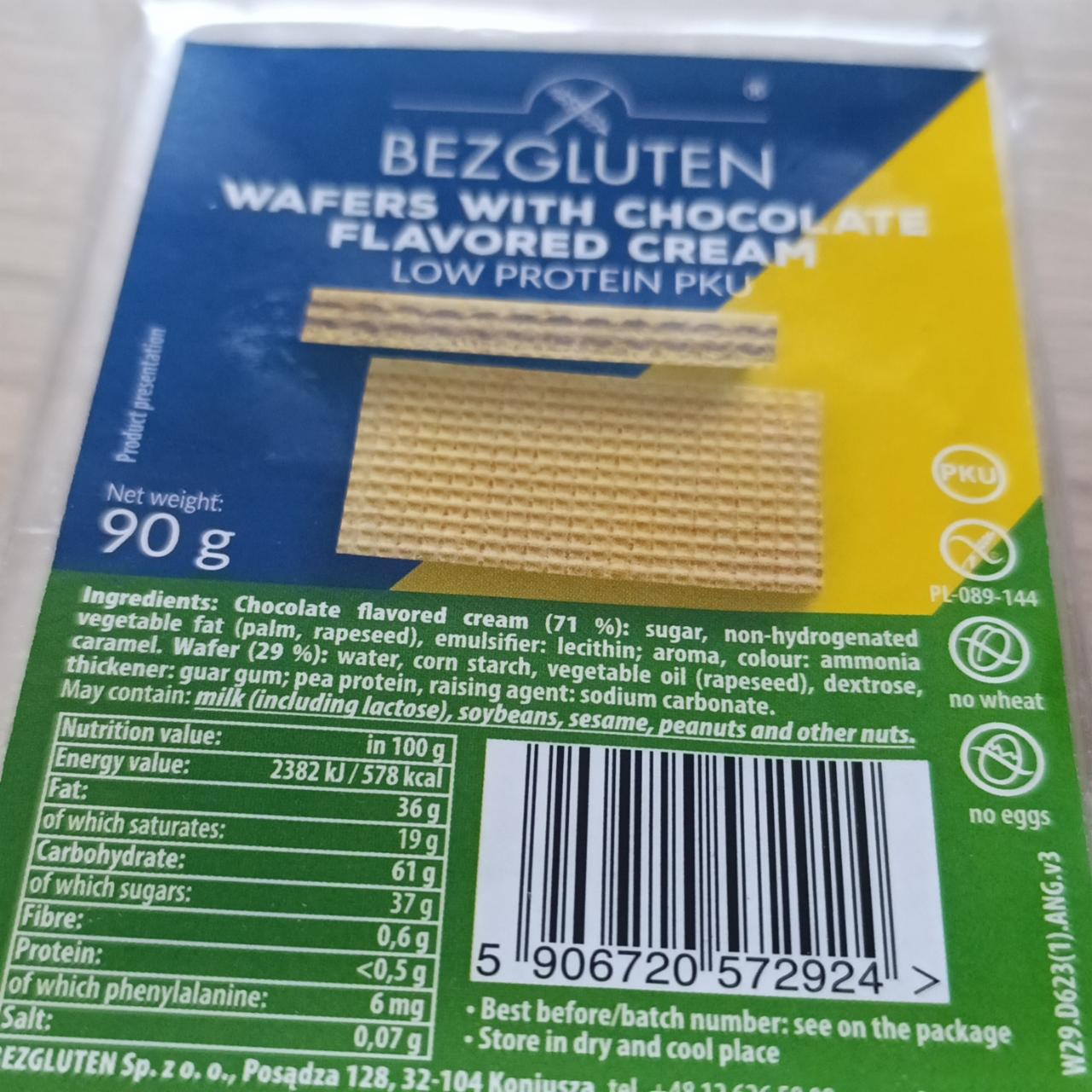 Fotografie - Wafers with chocholate flavored cream Bezgluten