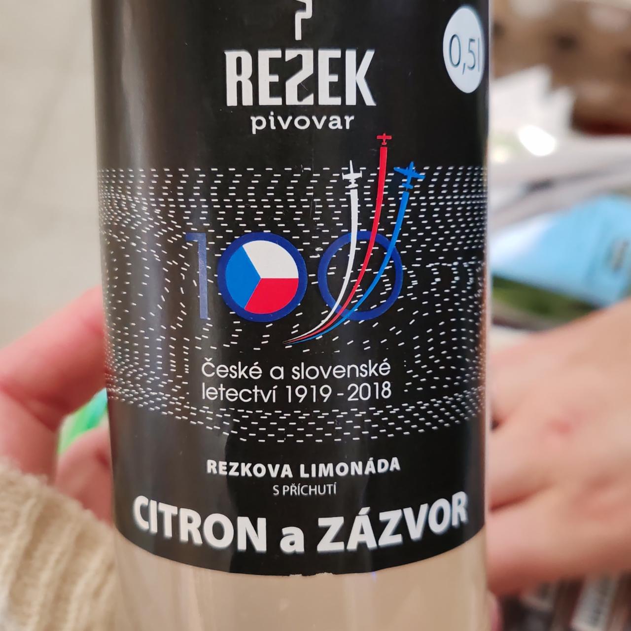 Fotografie - Rezkova limonáda s příchutí citron a zázvor