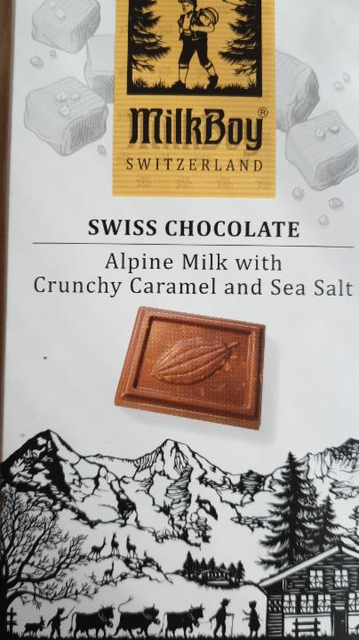 Fotografie - Swiss chocolate alpine milk with crunchy caramel and sea salt MilkBoy