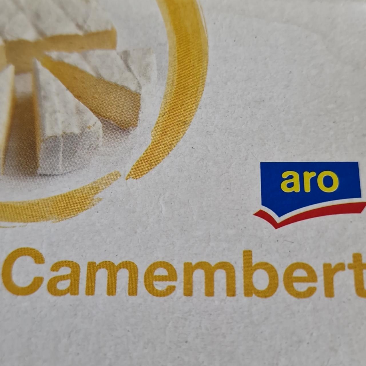 Fotografie - Camembert měkký zrající plnotučný sýr s bílou plísní na povrchu Aro