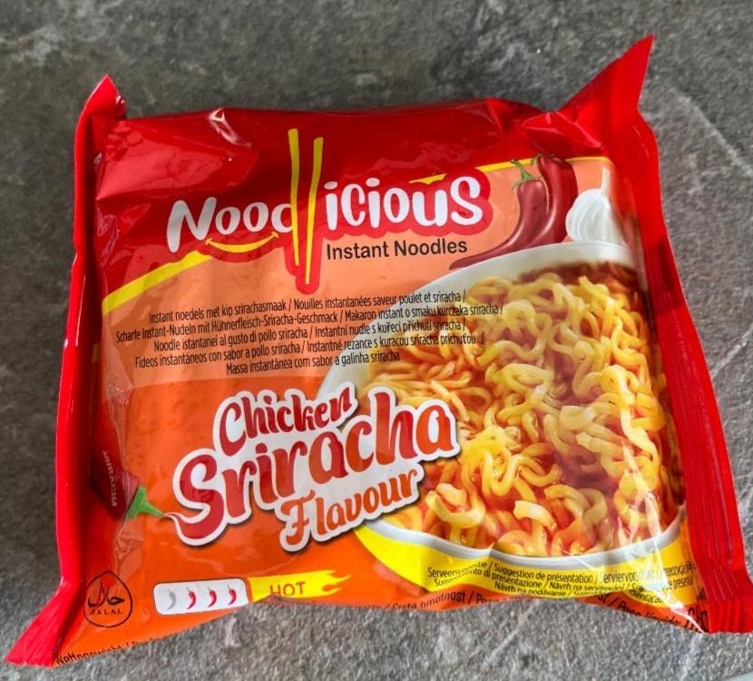 Fotografie - Chicken sriracha flavour Noodllicious