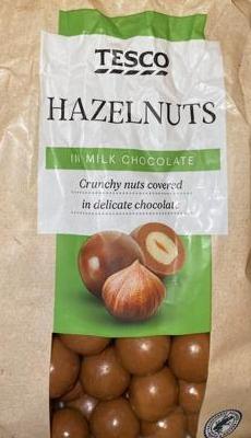 Fotografie - Hazelnuts in milk chocolate Tesco