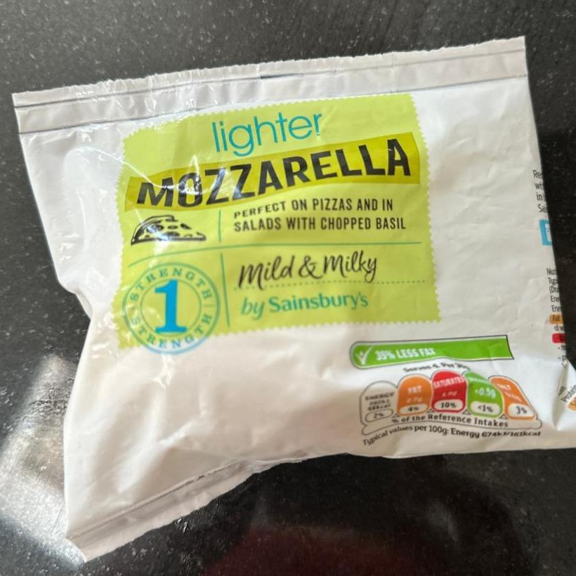 Fotografie - Lighter Mozzarella by Sainsbury's