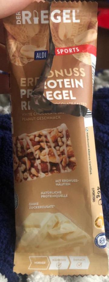 Fotografie - Erdnuss protein riegel white chocolate peanut geschmack Aldi Sports