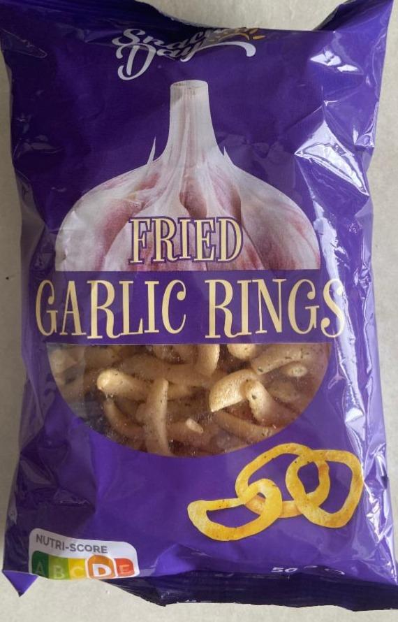 Fotografie - Fried garlic rings Snack Day