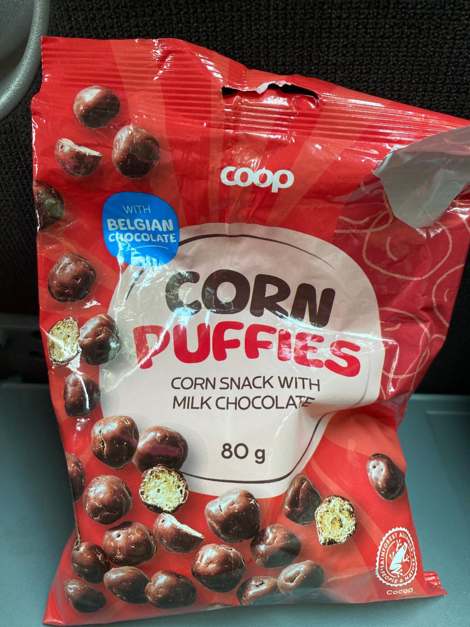 Fotografie - Corn puffies with milk chocolate Coop