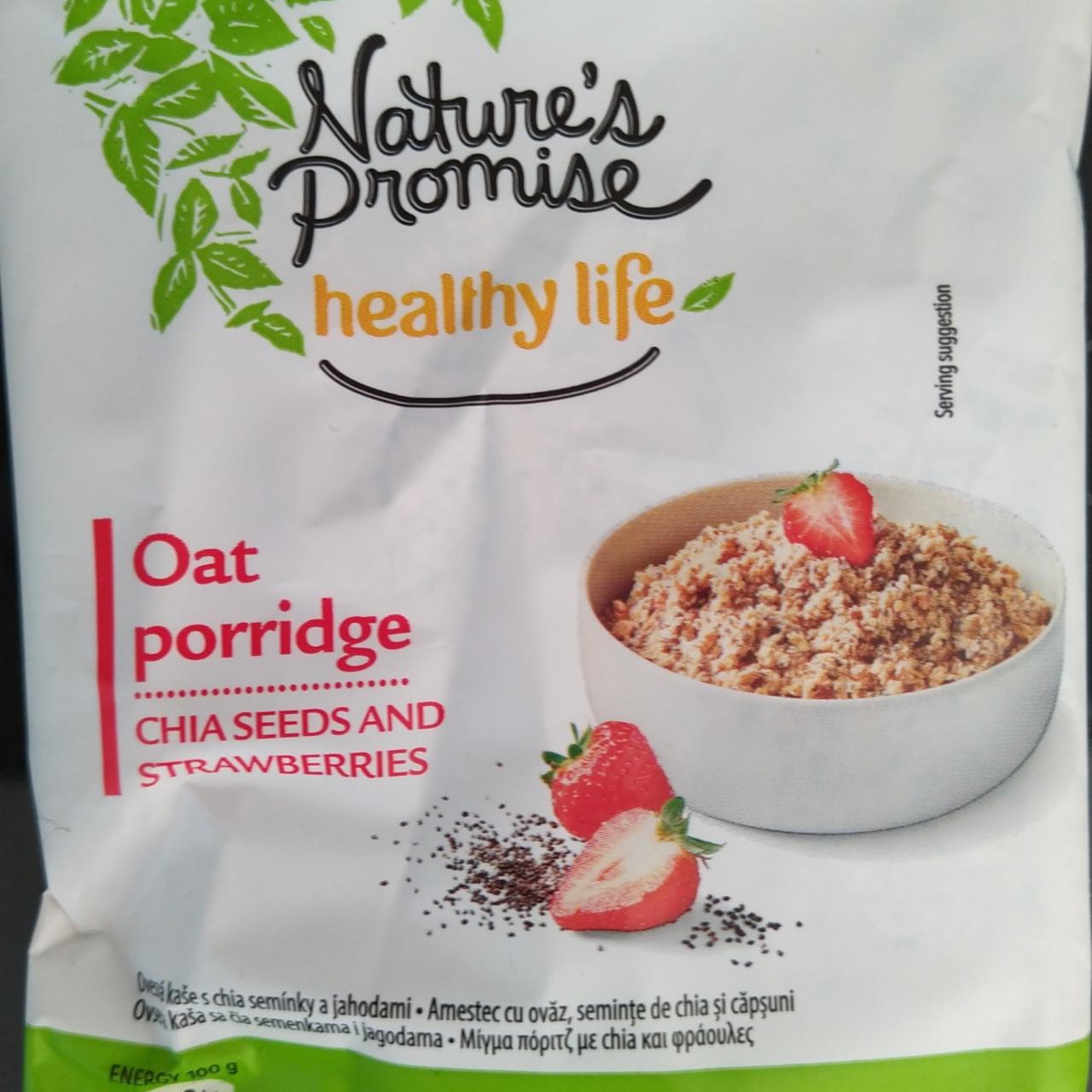 Fotografie - Oat porridge chia seeds and strawberry Nature's Promise