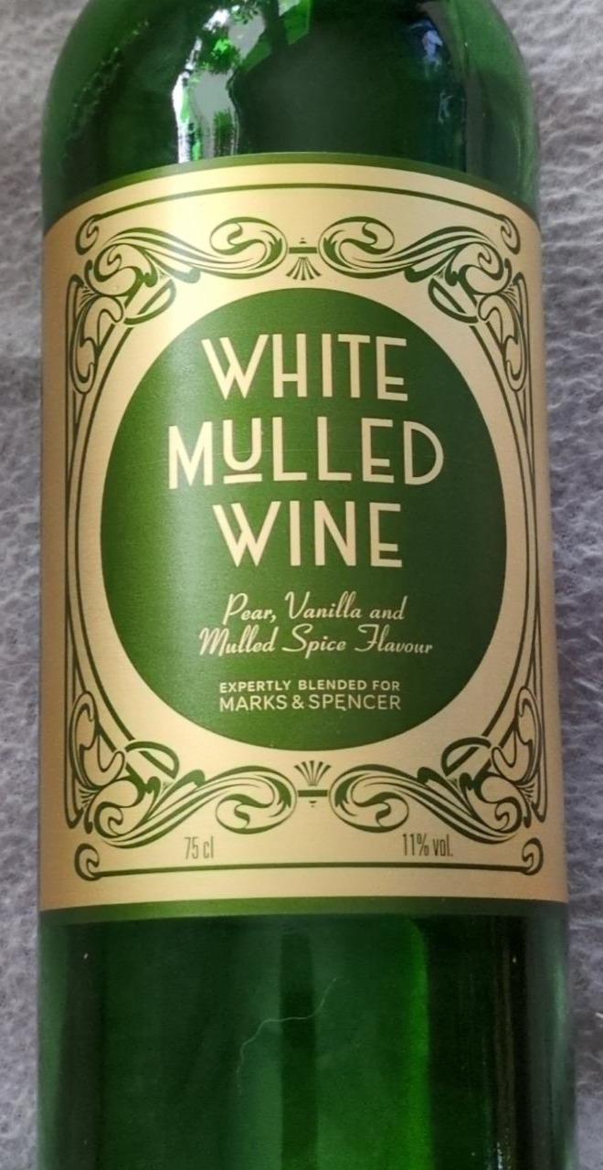 Fotografie - White mulled wine Marks & Spencer