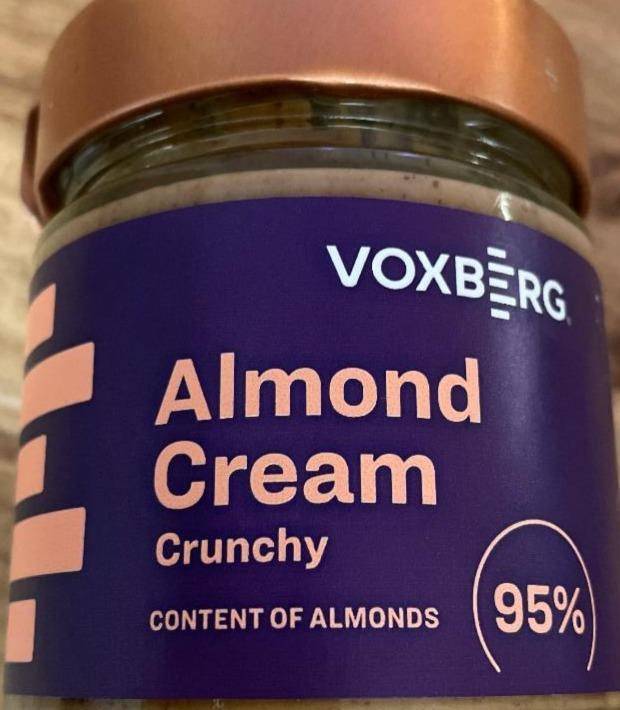 Fotografie - Almond cream crunchy Voxberg