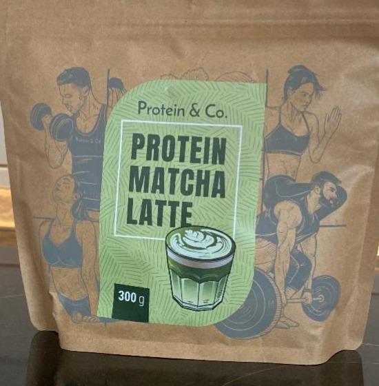 Fotografie - Protein matcha latte Protein & Co.