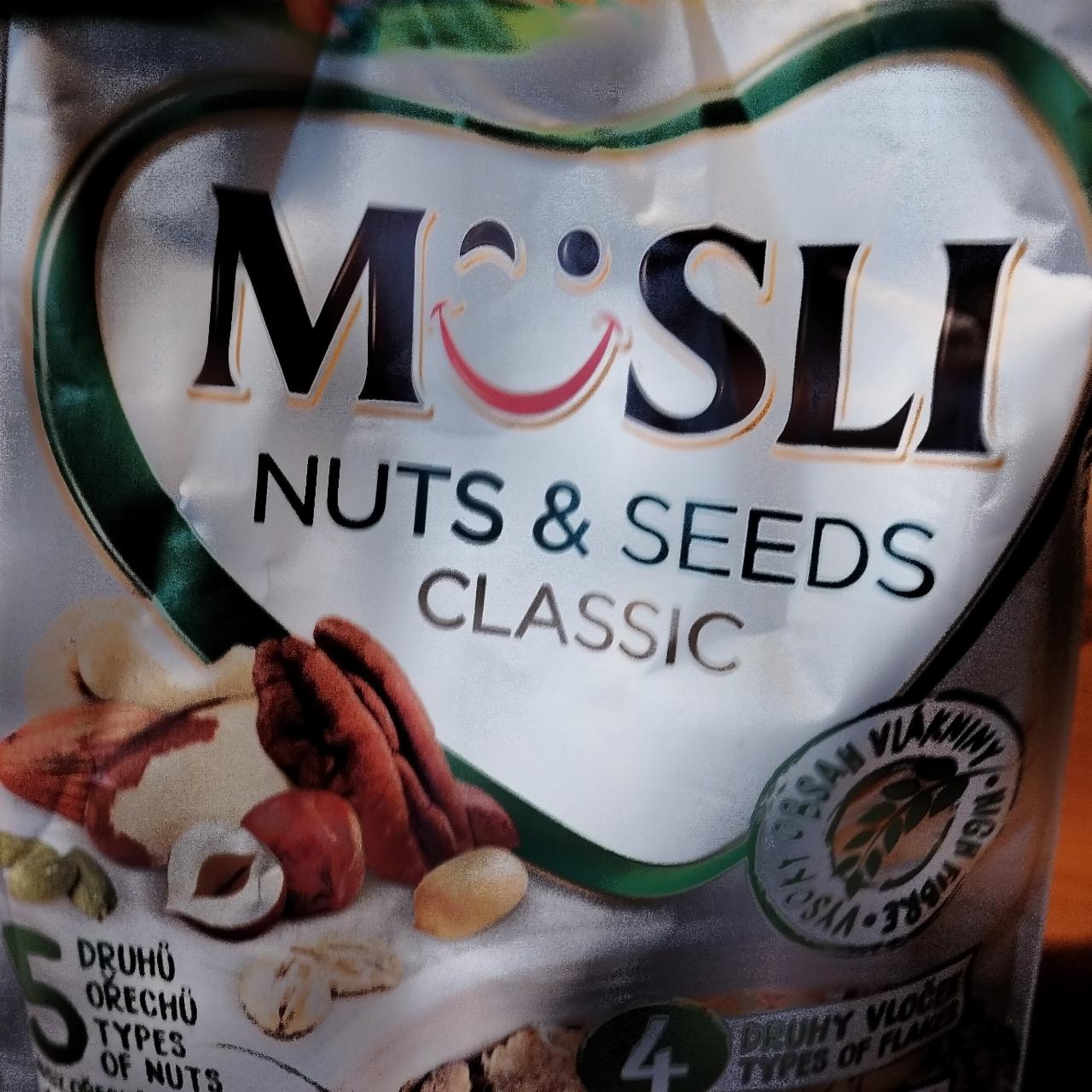 Fotografie - Müsli nuts and seeds Classic