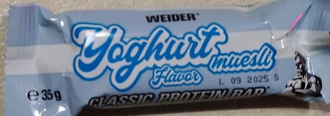 Fotografie - Classic protein bar yoghurt muesli flavour Weider