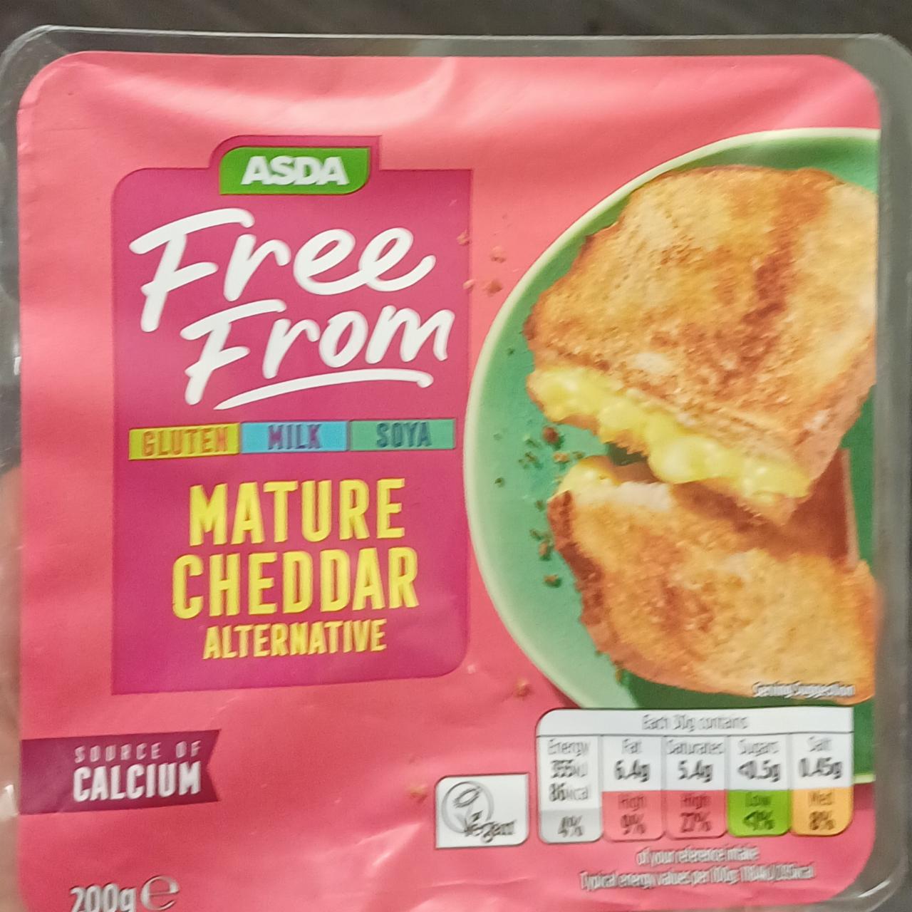 Fotografie - Free from mature cheddar alternative Asda