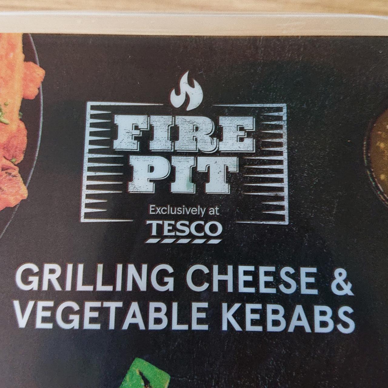 Fotografie - Fire fit grilling cheese & vegetable kebabs Tesco