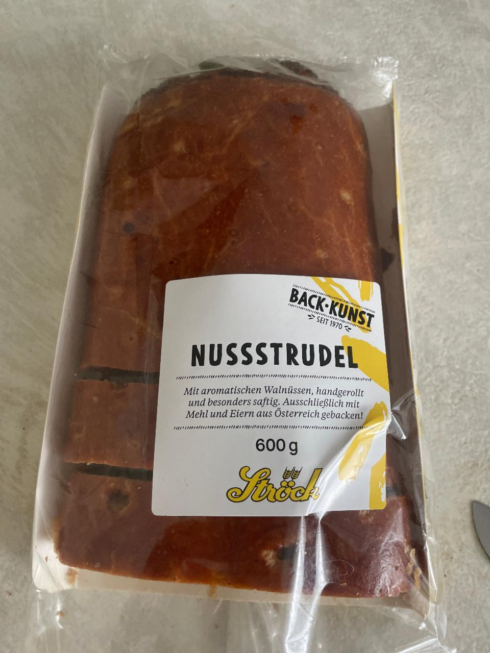 Fotografie - Nussstrudel Ströck