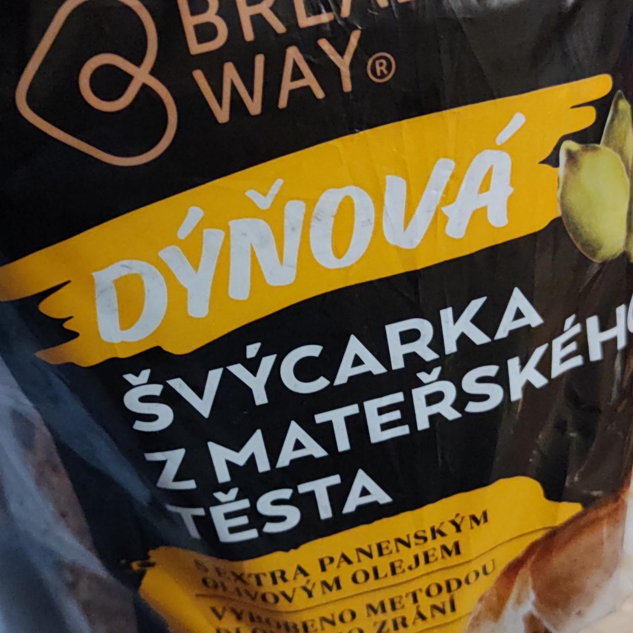 Fotografie - Dýňová švýcarka z mateřského těsta Breadway